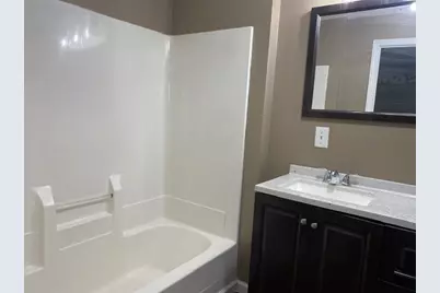 109 W Iowa Street, Spring Valley, IL 61362 - Photo 11