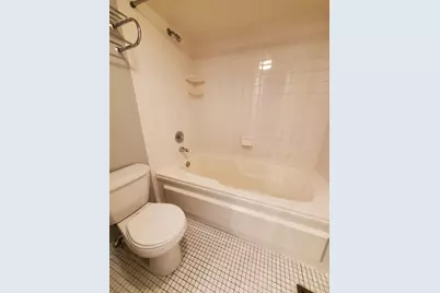 325 Satinwood Court S, Buffalo Grove, IL 60089 - Photo 17