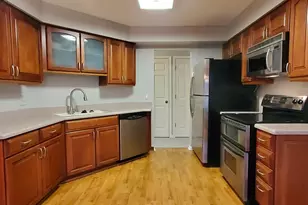 325 Satinwood Ct S, Buffalo Grove, IL 60089 - Photo 7