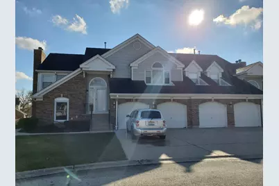 325 Satinwood Court S, Buffalo Grove, IL 60089 - Photo 1