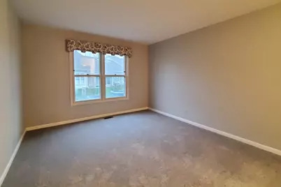 325 Satinwood Court S, Buffalo Grove, IL 60089 - Photo 11