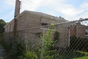 9314 S Colfax Ave, Chicago, IL 60617 - Photo 5