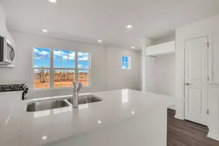 2644 Arrowhead Dr, Pingree Grove, IL 60140 - Photo 9