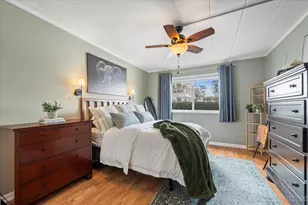 127 N Wolf Rd, Wheeling, IL 60090 - Photo 9