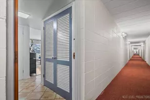 127 N Wolf Rd, Wheeling, IL 60090 - Photo 15