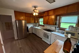 1270 Benson Ln, Green Oaks, IL 60048 - Photo 3