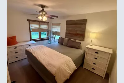 1270 Benson Lane, Green Oaks, IL 60048 - Photo 7