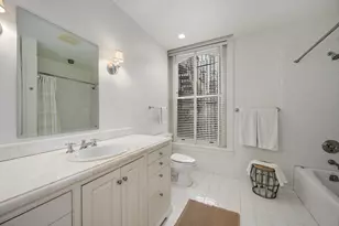 75 E Elm St, Chicago, IL 60611 - Photo 35