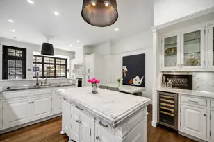 75 E Elm St, Chicago, IL 60611 - Photo 15