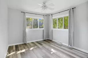 910 Dawn Ct, Dekalb, IL 60115 - Photo 9