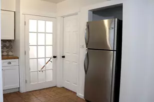 2718 S East Ave, Berwyn, IL 60402 - Photo 11