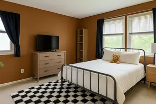 302 Channel Dr, Island Lake, IL 60042 - Photo 7