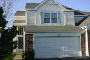 692 Silk Oak Ln, Crystal Lake, IL 60014 - Photo 1