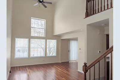 692 Silk Oak Lane, Crystal Lake, IL 60014 - Photo 3