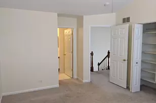 692 Silk Oak Ln, Crystal Lake, IL 60014 - Photo 11