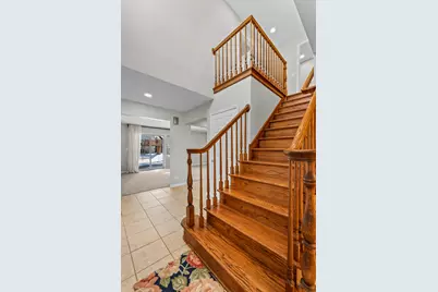 9 Edgewood Road, Vernon Hills, IL 60061 - Photo 3