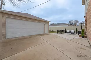 8237 N Newland Ave, Niles, IL 60714 - Photo 47