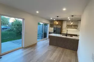 3732 Capri Ct, Glenview, IL 60025 - Photo 7