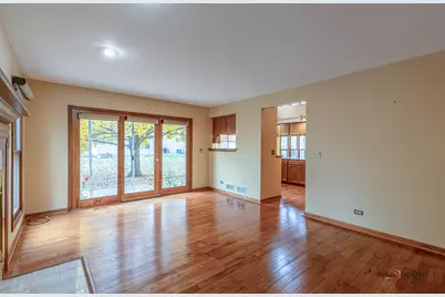 1551 Crowfoot Circle N, Hoffman Estates, IL 60169 - Photo 19