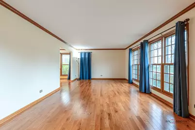 1551 Crowfoot Circle N, Hoffman Estates, IL 60169 - Photo 5