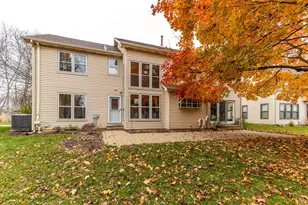 1551 Crowfoot Cir N, Hoffman Estates, IL 60169 - Photo 35