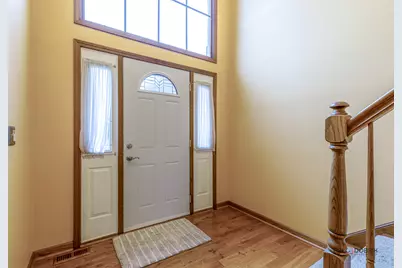 1551 Crowfoot Circle N, Hoffman Estates, IL 60169 - Photo 3