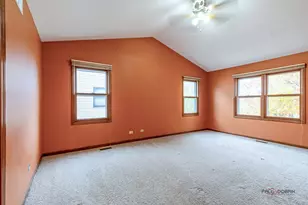 1551 Crowfoot Cir N, Hoffman Estates, IL 60169 - Photo 21