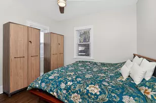 24 S Huffman St, Naperville, IL 60540 - Photo 7