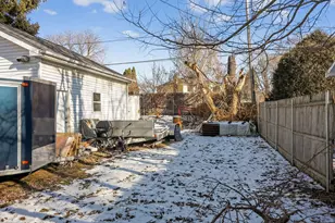 24 S Huffman St, Naperville, IL 60540 - Photo 11