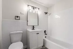 1320B Lore Ln, Lombard, IL 60148 - Photo 11