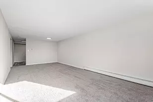 1320B Lore Ln, Lombard, IL 60148 - Photo 5