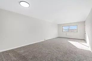 1320B Lore Ln, Lombard, IL 60148 - Photo 3