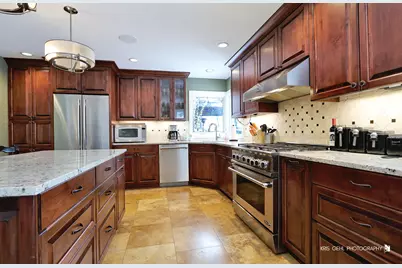 501 S Emerald Drive, McHenry, IL 60051 - Photo 7