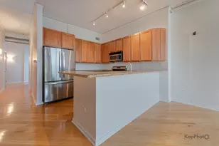 1819 S Michigan Ave, Chicago, IL 60616 - Photo 5