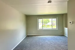 607 Sullivan Ln, University Park, IL 60484 - Photo 3