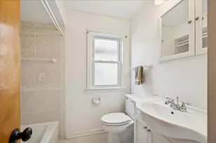 5118 N New England St, Chicago, IL 60656 - Photo 9