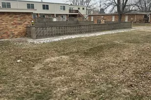 2211 Benjamin Ln, Bloomington, IL 61701 - Photo 49