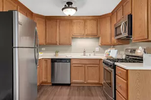 199 Duxbury Ct, Bloomingdale, IL 60108 - Photo 9