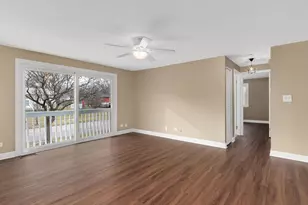 199 Duxbury Ct, Bloomingdale, IL 60108 - Photo 5