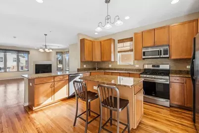 8900 31st Street #8, Brookfield, IL 60513 - Photo 5