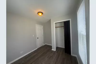 557 W Water Street, Waukegan, IL 60085 - Photo 9