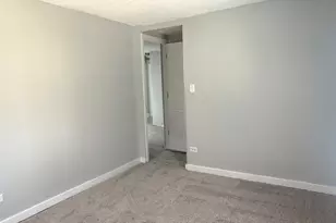 557 W Water St, Waukegan, IL 60085 - Photo 15