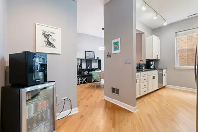 625 W Patterson Avenue #2W, Chicago, IL 60613 - Photo 13