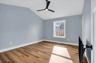 313 E Overton St, Tuscola, IL 61953 - Photo 17