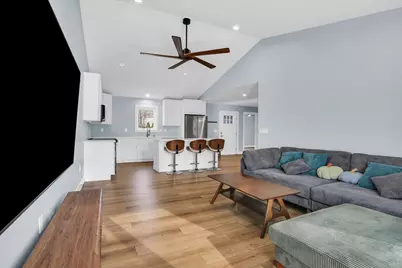 313 E Overton Street, Tuscola, IL 61953 - Photo 13