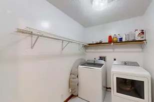 1756 W Ravina Park Rd, Decatur, IL 62526 - Photo 21