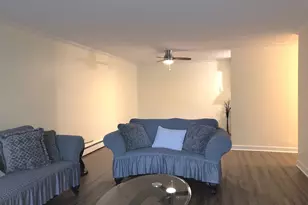 1188 Royal Glen Dr, Glen Ellyn, IL 60137 - Photo 3