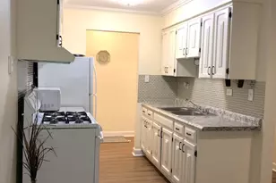 1188 Royal Glen Dr, Glen Ellyn, IL 60137 - Photo 5