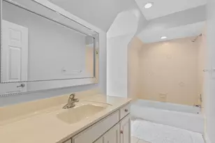 [Address not provided], Lake Forest, IL 60045 - Photo 35