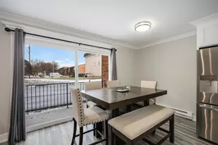 4125 W 97th Pl, Oak Lawn, IL 60453 - Photo 9